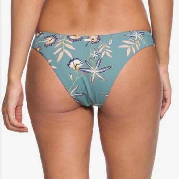 NWT ROXY softly love reversible swim bottoms size S - Picture 4 of 4